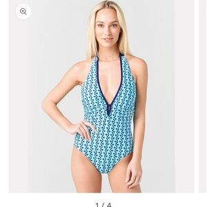 Helen Jon Women’s Key Hole One Piece Swimsuit L